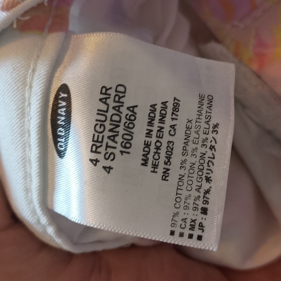 Old Navy Pixie Jeans - Picture 7 of 7